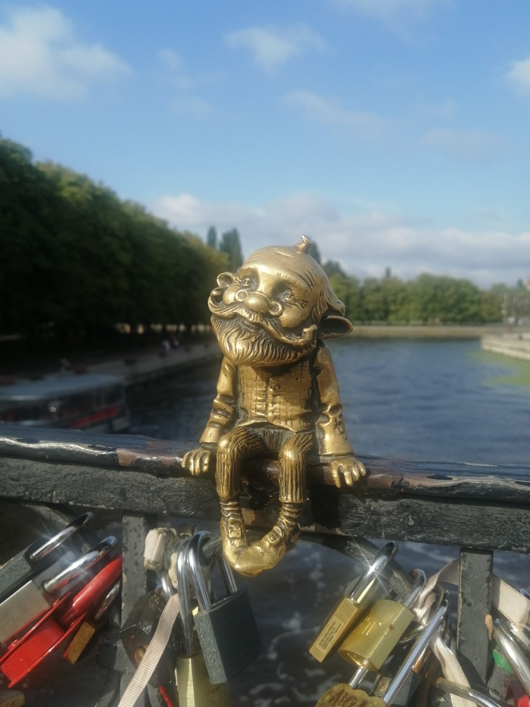 Калинград очень интересное место, очень советую всем, это и история, и природа, и гастрономическое место.