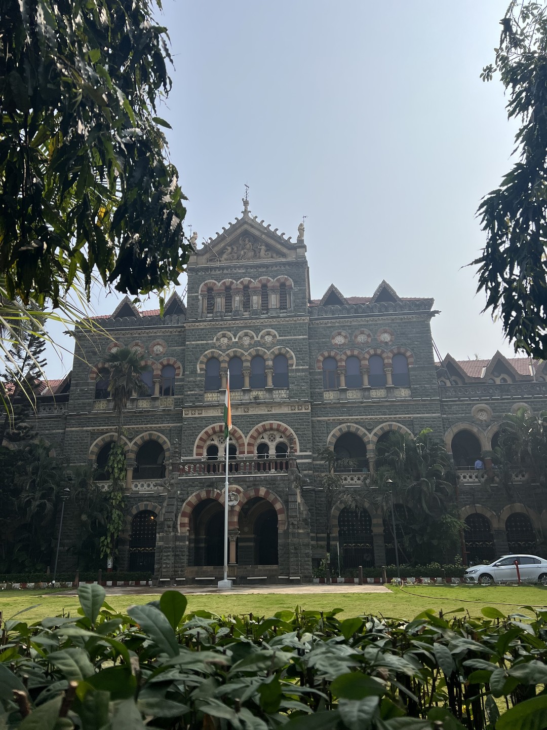 Получила максимум информации и впечатлений о городе. Архитектура старого города и быстро развивающийся новые постройки впечатлили