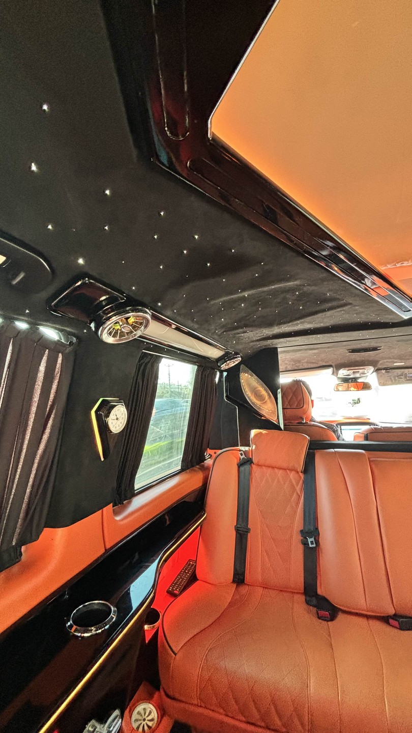 Спасибо большое! Поездка состоялась очень комфортно. Советую всем. Такси берут бывает дороже,а сервис хуже