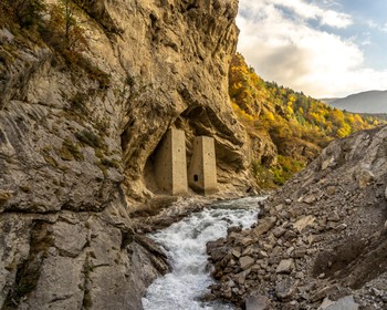 Чечня: Грозный, Шали, Нихалойские водопады, древние башни