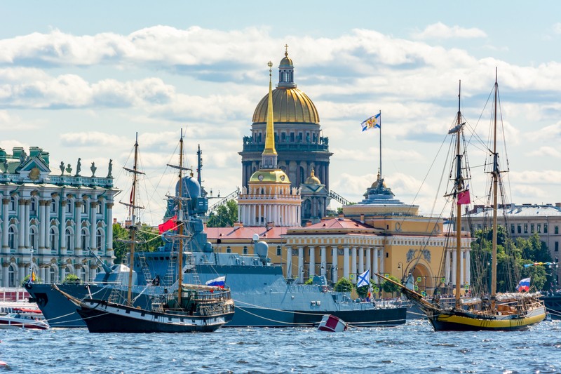 Фото авторского тура "День ВМФ на берегах Невы: парад в Петербурге, крепость Орешек и Кронштадт"