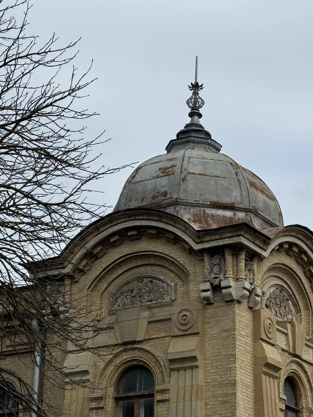 Все понравилось! Комфортная поездка и познавательная экскурсия. Цель была познакомиться с городом и увидеть самые значимые места, справились на 💯🙂