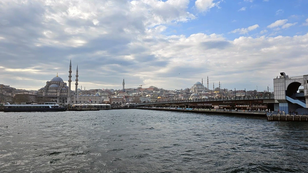 Зимний Стамбул с&nbsp;ребёнком