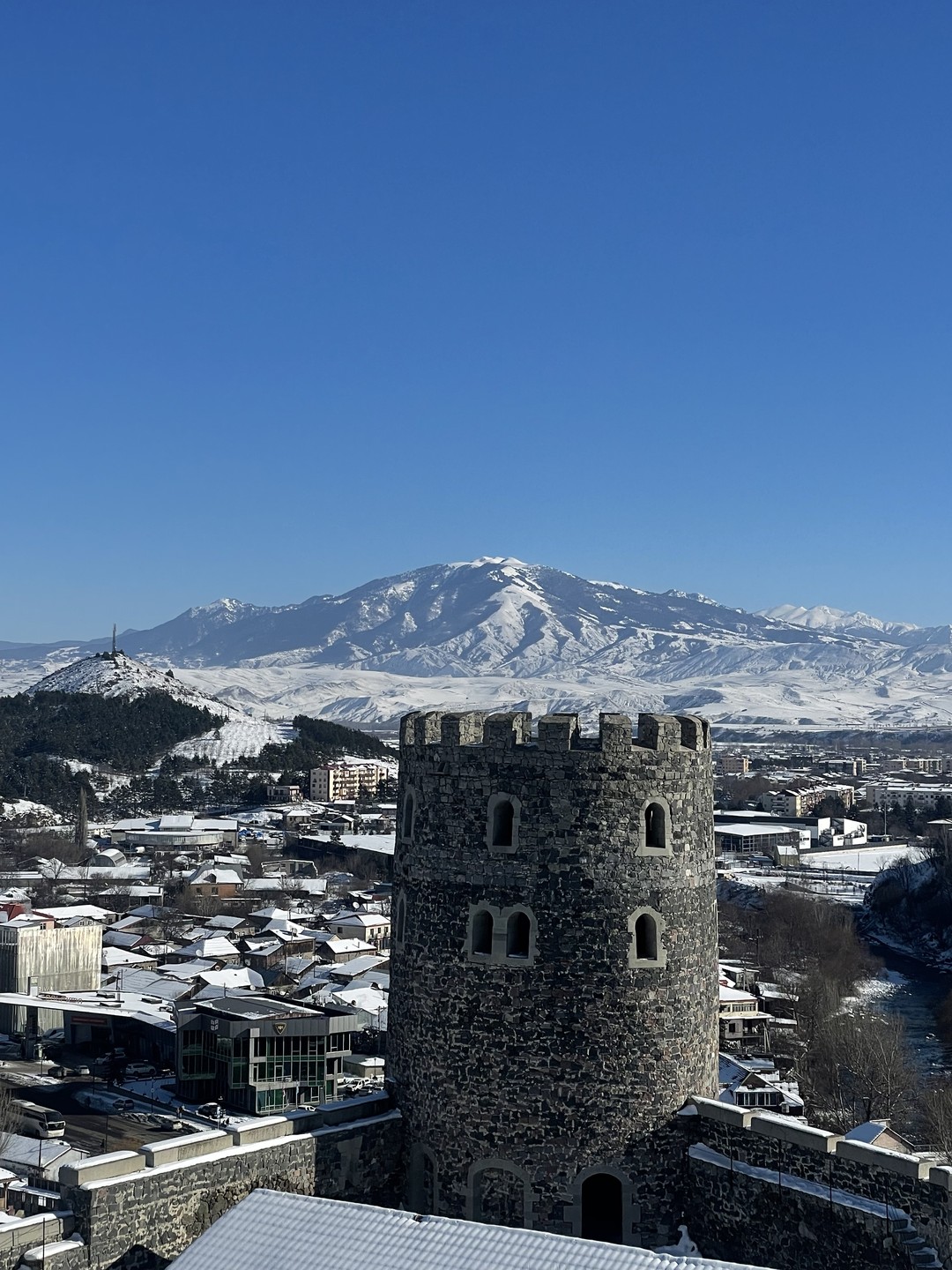 Казбек и Дарьяльское ущелье: Грузия с открытки (Денис)