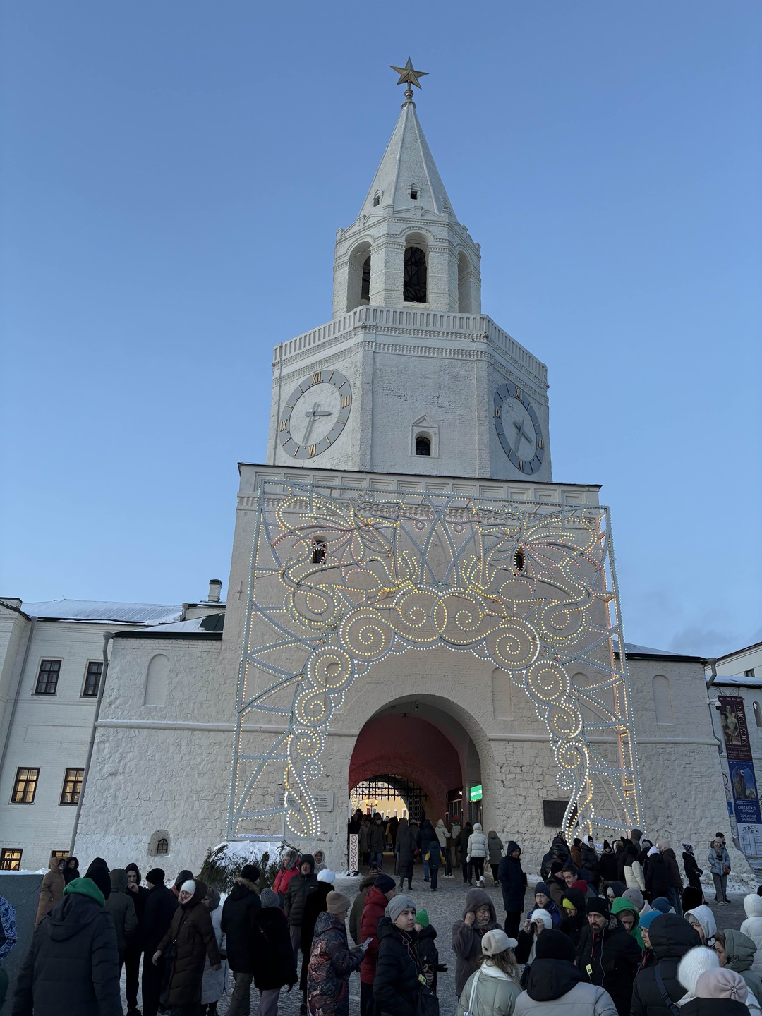 Очень классная экскурсия, много информации, много локаций, все удобно, и на автобусе проехались и пешком прошлись. Всем советую!