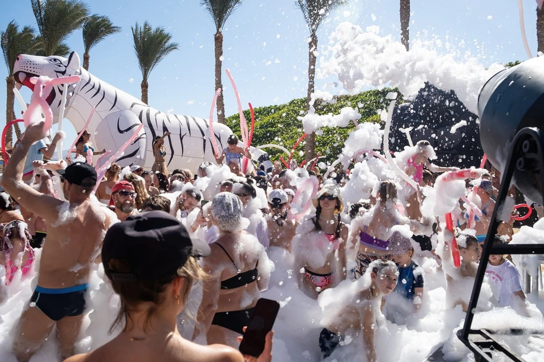 Пенная вечеринка на&nbsp;пляже