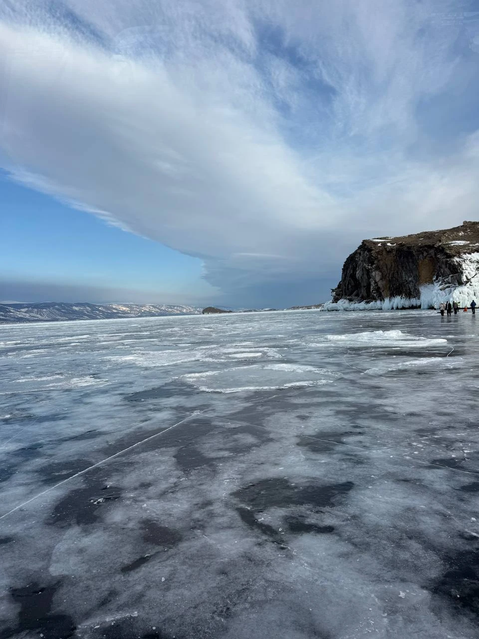 Нам достался экскурсовод Дмитрий Рыбчинский - огромное ему спасибо, мы очень довольны! Очень начитанный и образованный