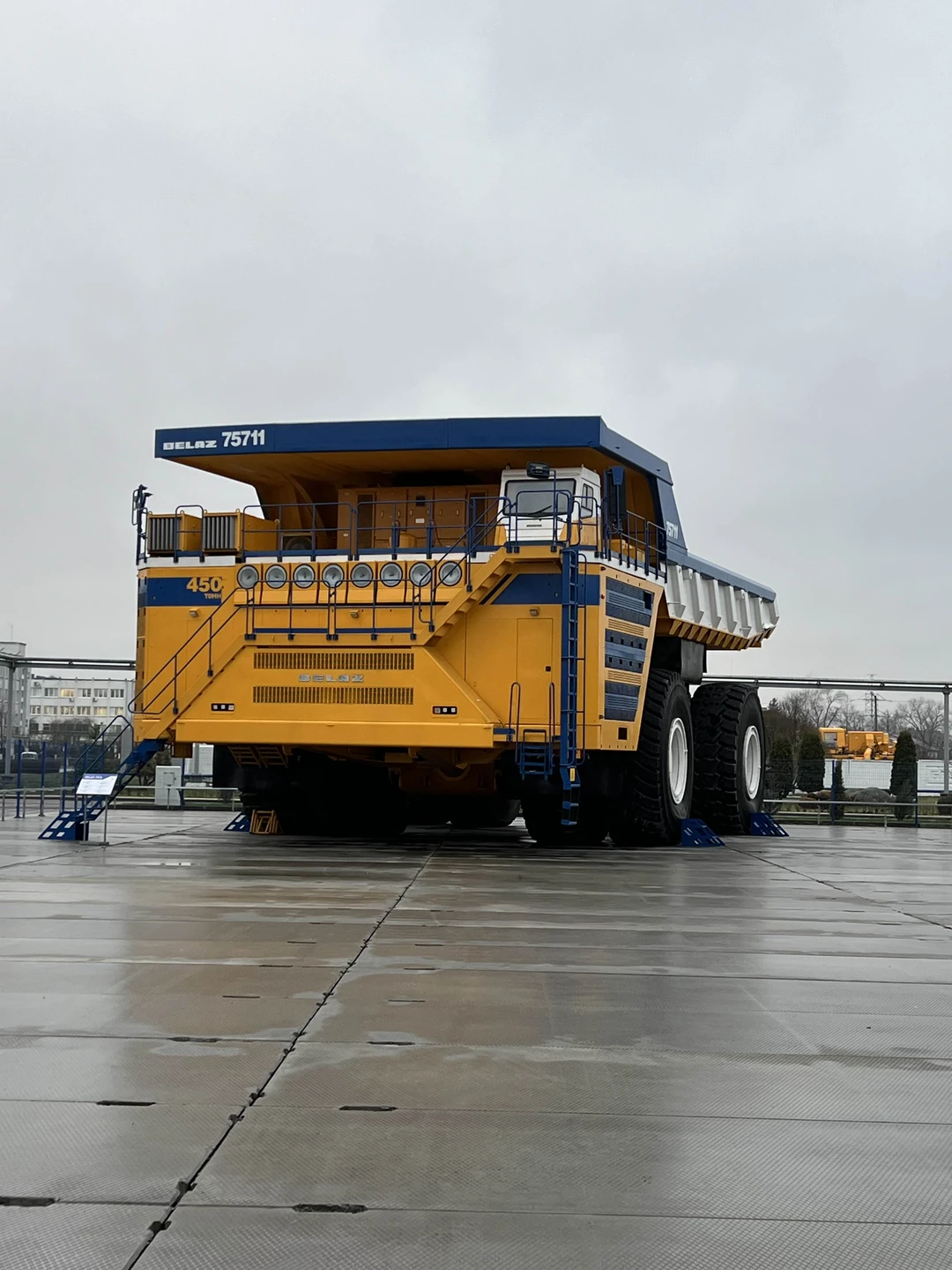 Групповая экскурсия на легендарный завод БелАЗ из Минска (Юлиан)