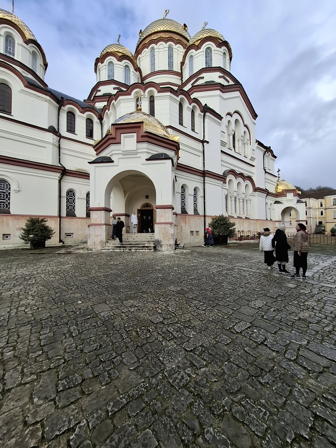 Экскурсия прошла замечательно. Гид Лиза - прекрасная девушка, тактичная, с чувством юмора, любящая свою страну и