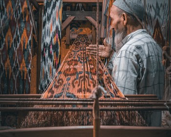 Экскурсия по Ташкенту: Хаст-Имам, хранитель росписи иката и Центр плова