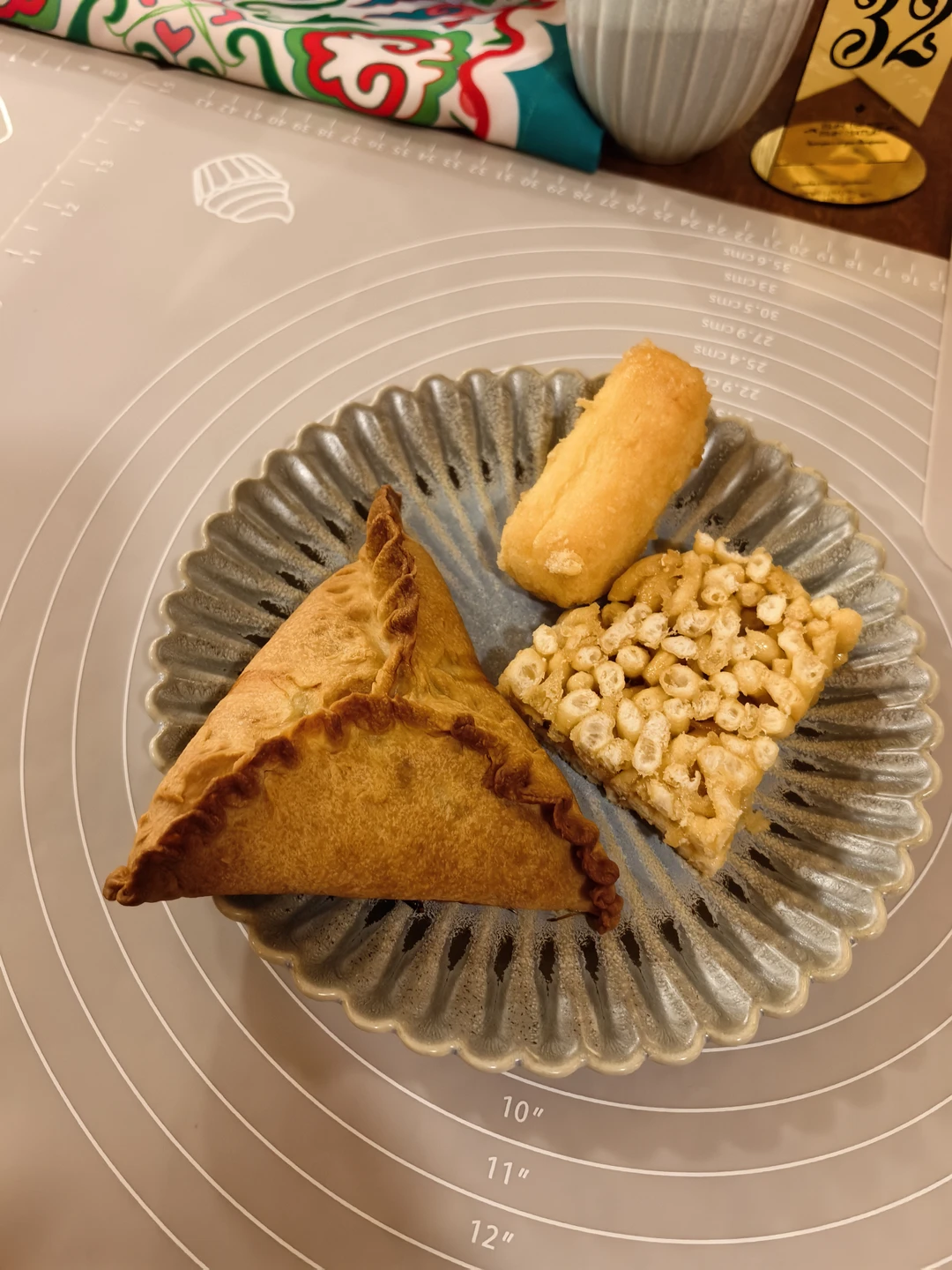 Очень теплая экскурсия-мастер-класс, которая подойдёт всем возрастам. Состоит из трёх частей и по моему мнению это очень продумано: