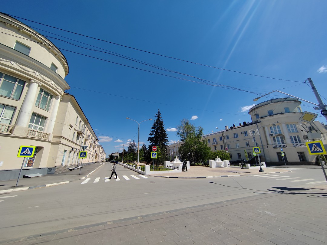 Огромная благодарность Евгении, за интереснейшую экскурсию. Рекомендую всем, кто интересуется историей нашей страны, город срхранил колорит