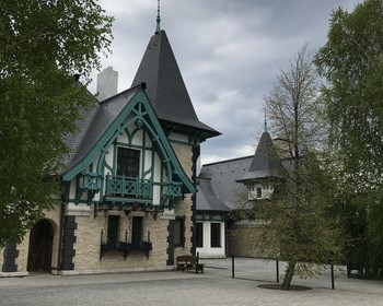 Замок Гарибальди, гора Шишка и Молодецкий курган