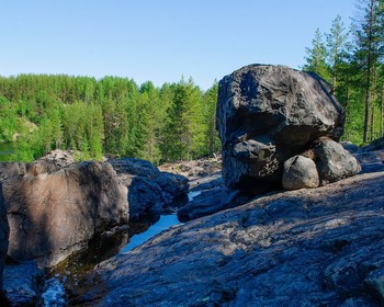 Гора Сампо, Марциальные воды, вулкан Гирвас, водопад Кивач