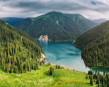 Озёра Кольсай и Каинды