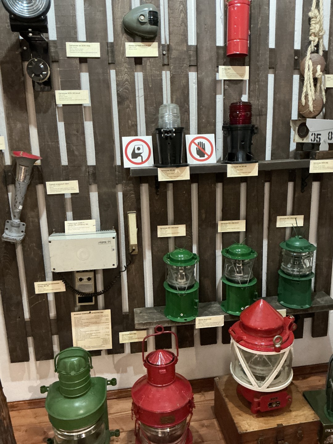 Экскурсия по содержанию полностью соответствует описанию - посетили все точки маршрута, только вот на замок хотелось