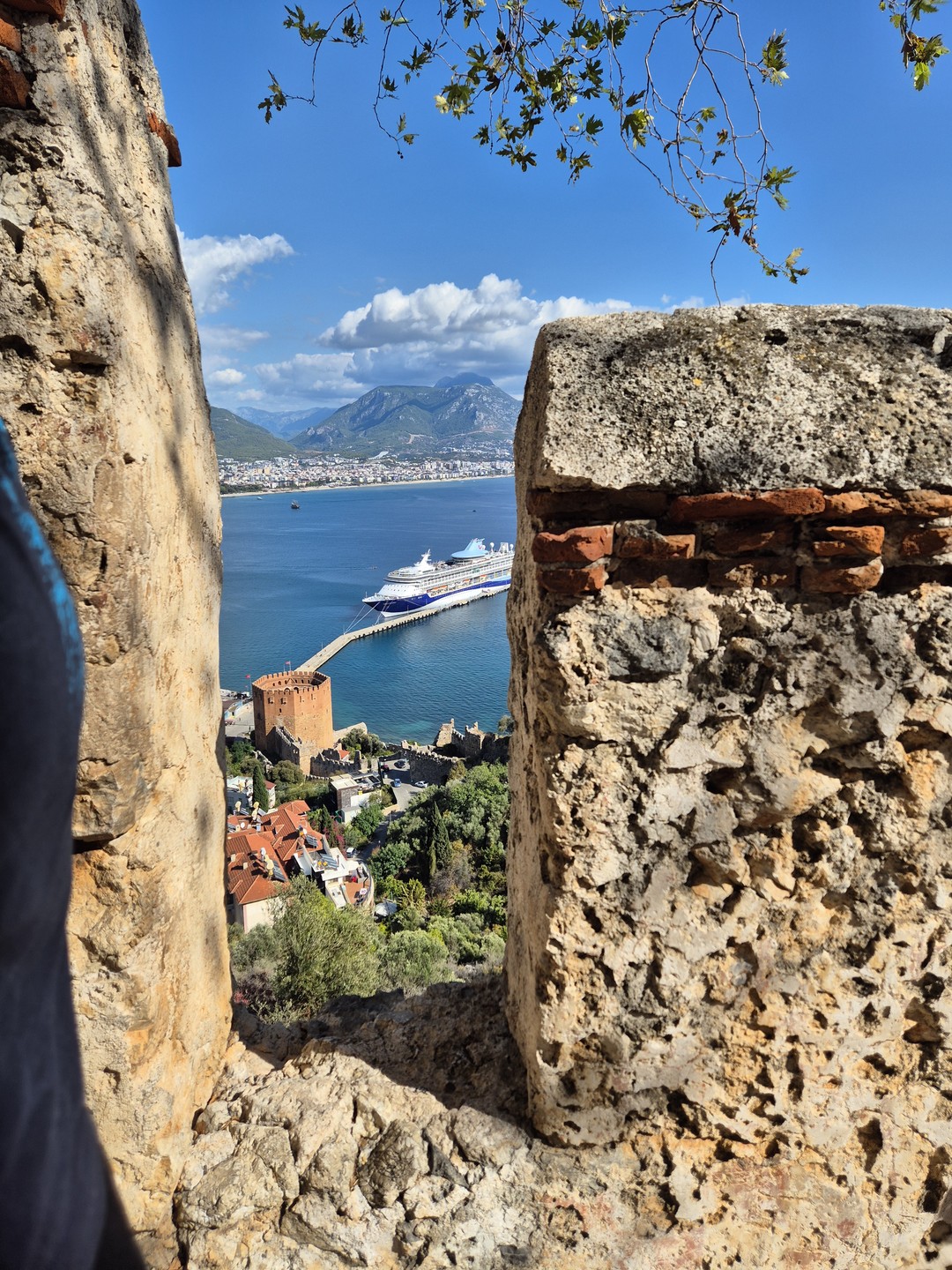 Огромная благодарность Миле за проведенную экскурсию, которая была проведена на высшем уровне и с учётом всех