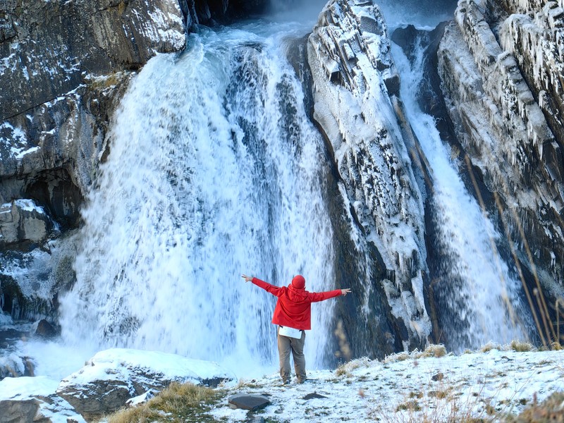 Фотопутешествие к водопаду Чирхалю из Махачкалы + аутентичное село-призрак