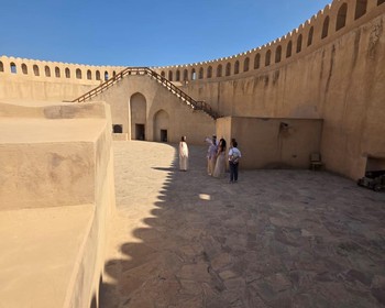 Низва, восточные базары и горы Джабаль-аль-Ахдар