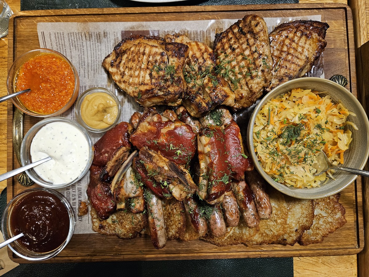 В Минске есть, пить, по душам говорить (3/12)