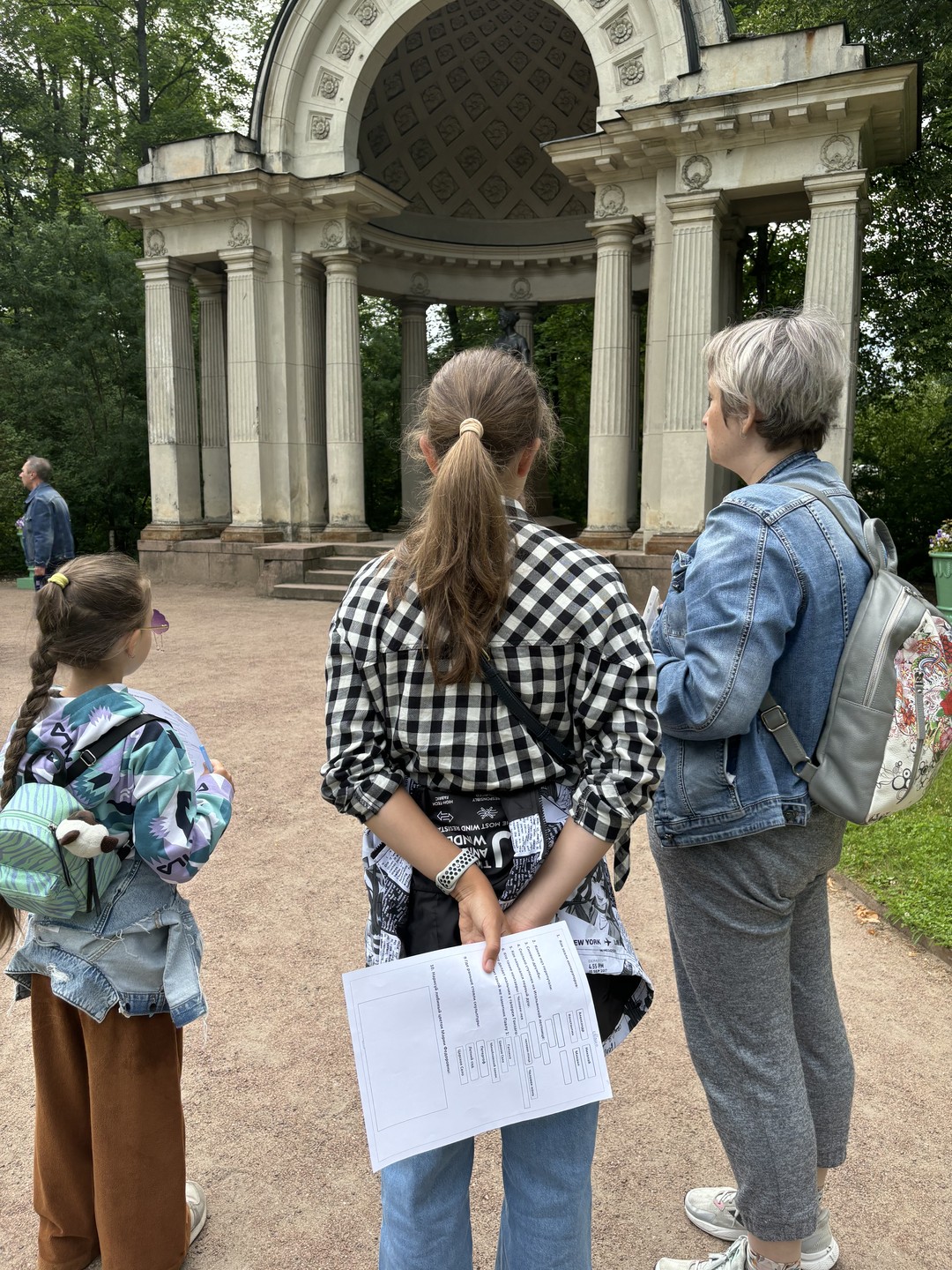 Очень интересная экскурсия. Экскурсовод Татьяна очень дружелюбна, маршрут по парку выстроен так, что есть время и