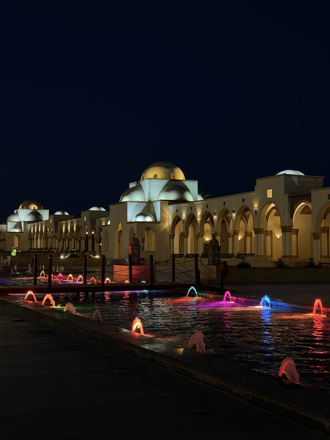 Прекрасная прогулка и классная экскурсия для атмосферного вечера. У нас была гид Екатерина — все очень