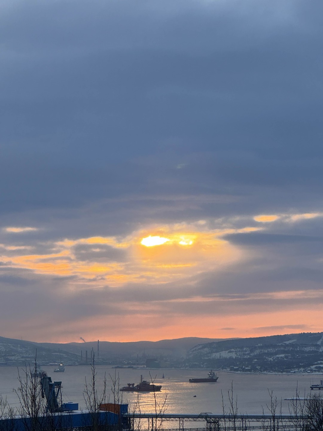 Замечательная экскурсия! Было очень снежно и прохладно. По снегу подниматься было тяжеловато, но виды того точно