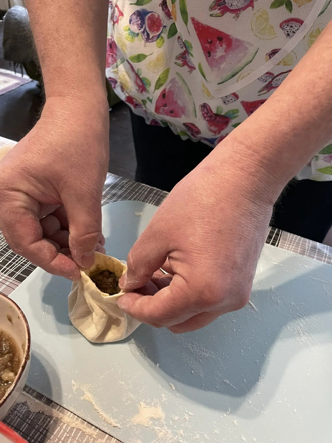 Очень благодарны за мастер-класс! Под песни (никто не заставлял - душа сама пела!) и бокал вина