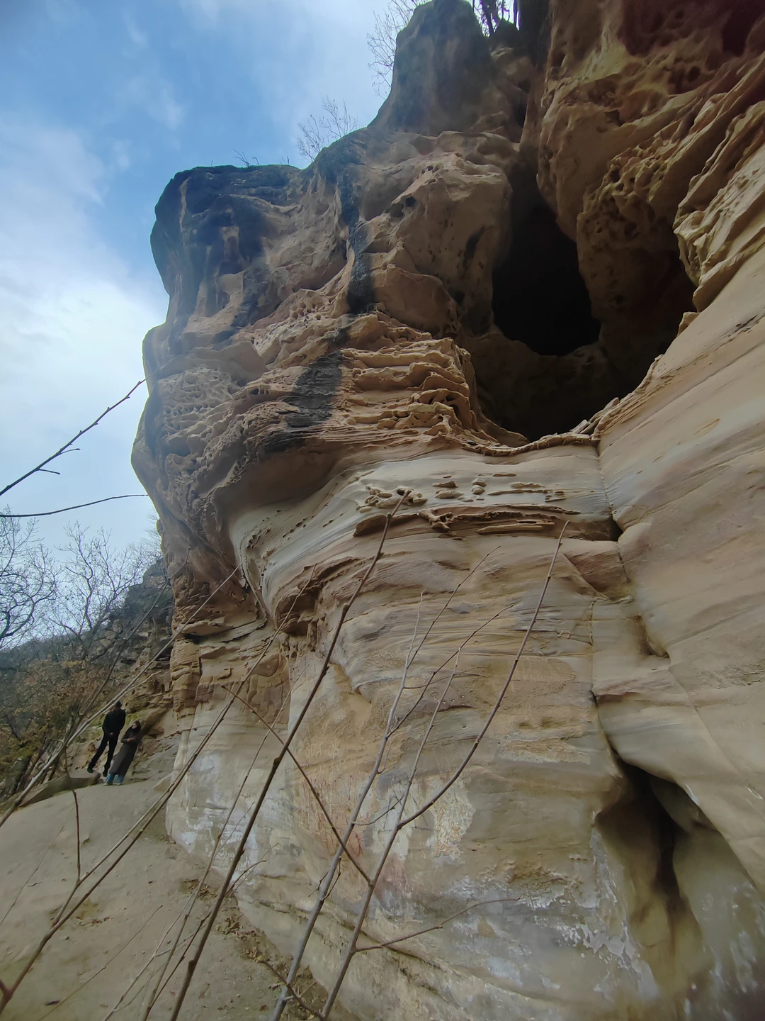 Одна из любимых экскурсий КМВ. Ездила не первый раз, каждая поездка - Восторг. Домбай красив в