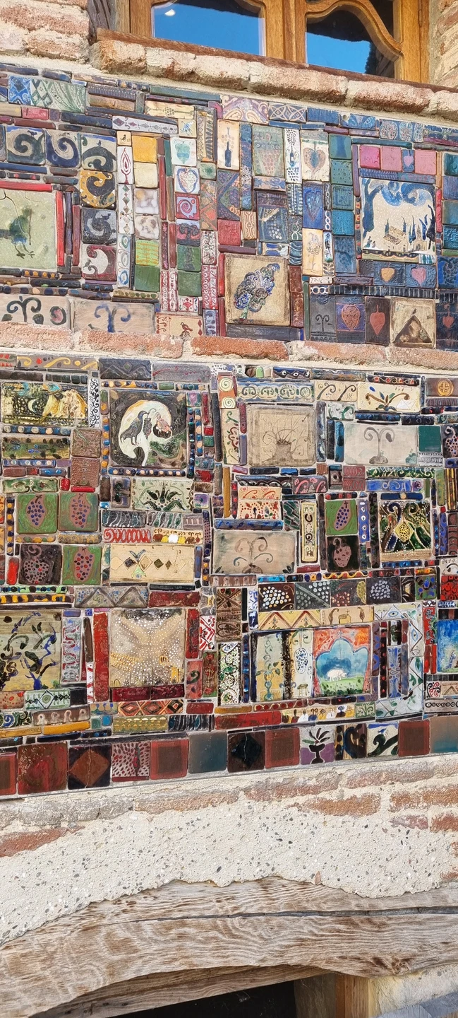 В Тбилиси есть особенная прелесть… (Роман)