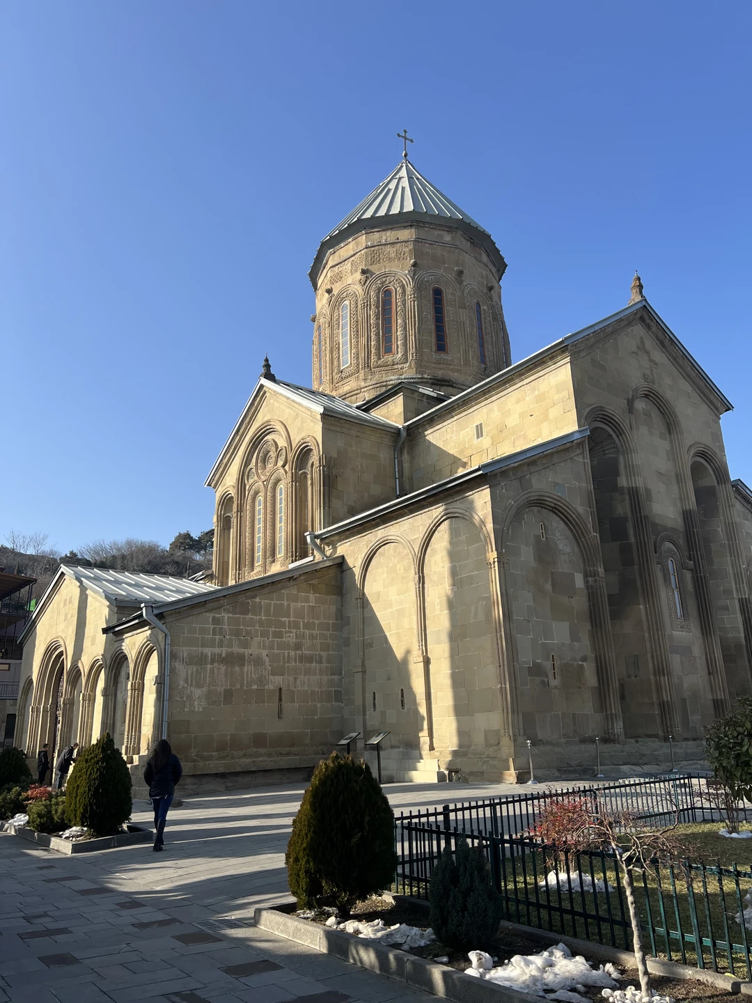 Прекрасная экскурсия и замечательный экскурсовод с широчайшим кругозором. Моей дочери, как правило, сложно угодить, но в