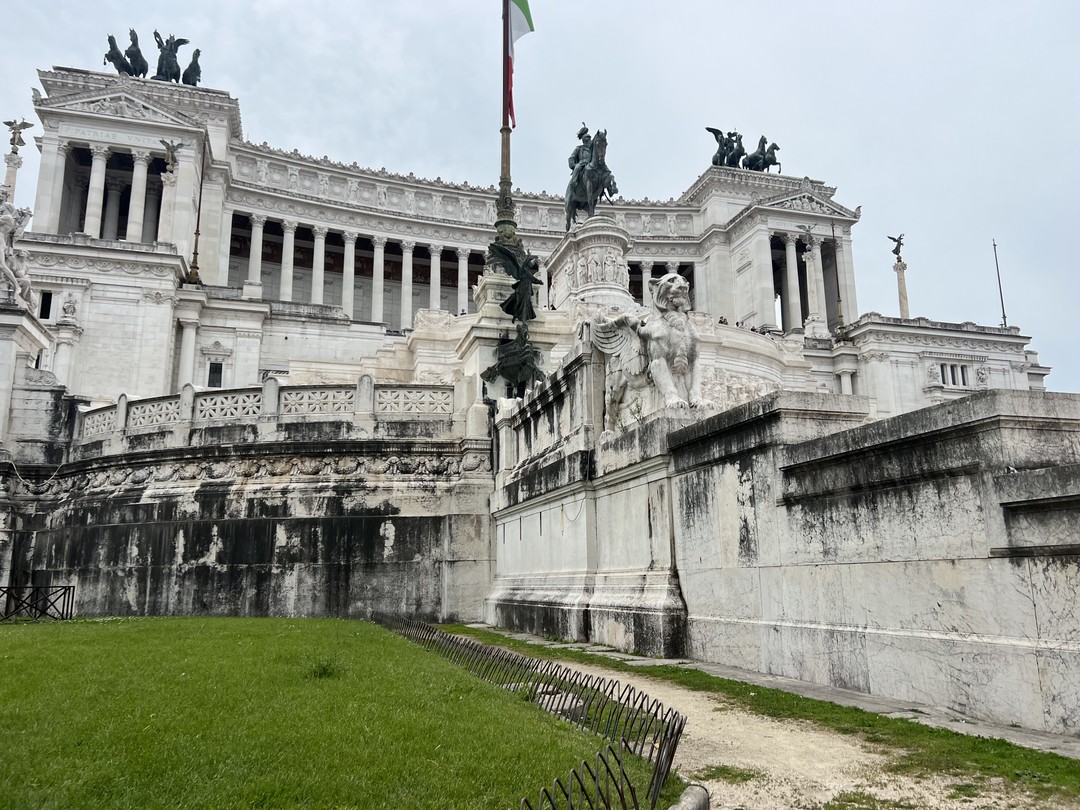 Очень понравилась экскурсия со Светланой. Не смотря на то, что Рим - город с огромным историческим