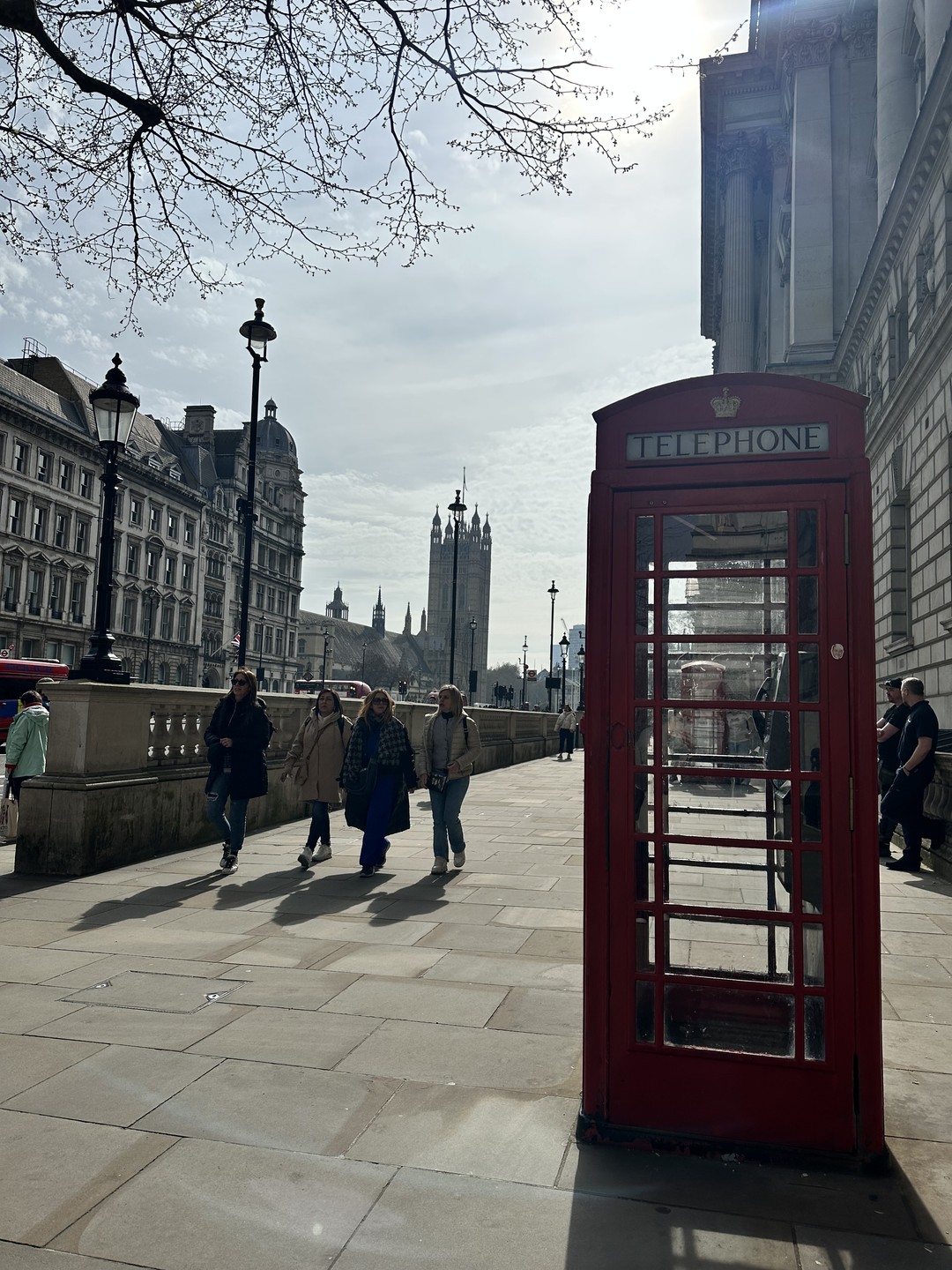Чудесная прогулка с Александрой, мы с мужем просто в восторге как от гида так от содержания
