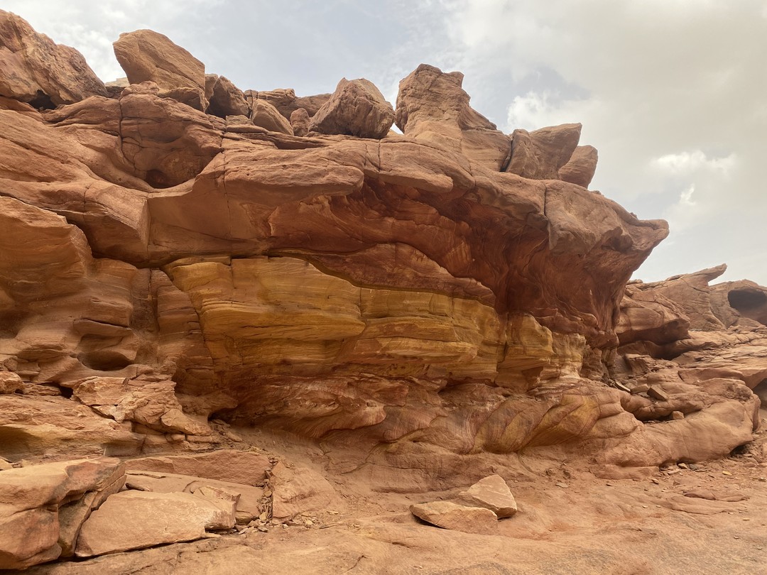 Выбрали этот тур по отзывам, все 5 что очень удивило) Но съездив, мы поняли, что в