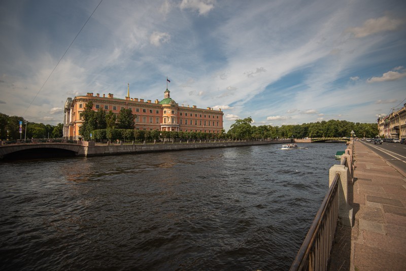 Обзорная экскурсия по Петербургу + прогулка на теплоходе