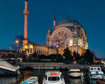 Истикляль, Галатская ашня, дворец Долмабахче, прогулка по Босфору