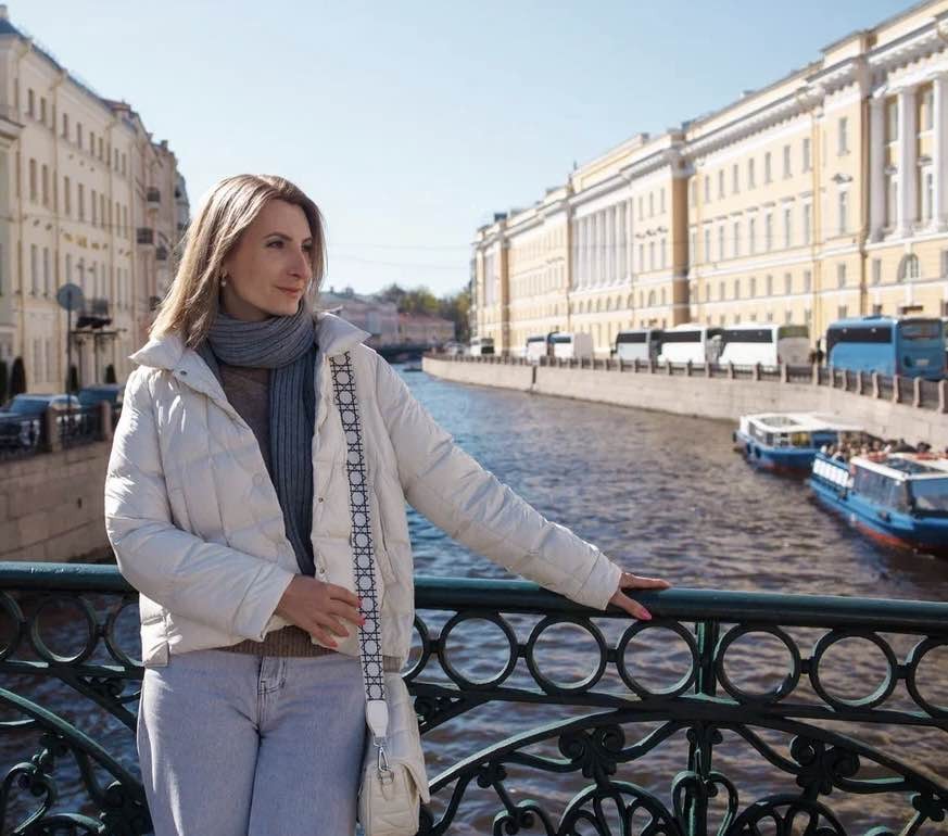 15-минутная фотосессия в лучших локациях Петербурга (Марина)