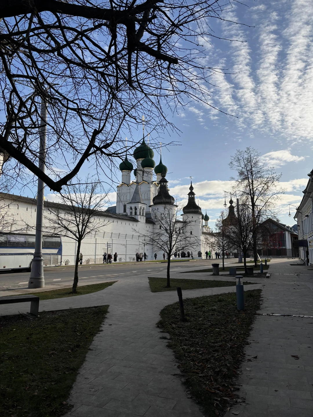 Экскурсия превзошла все ожидания! Станислав заинтересовал своим рассказом с первых минут. Два с половиной часа пролетели