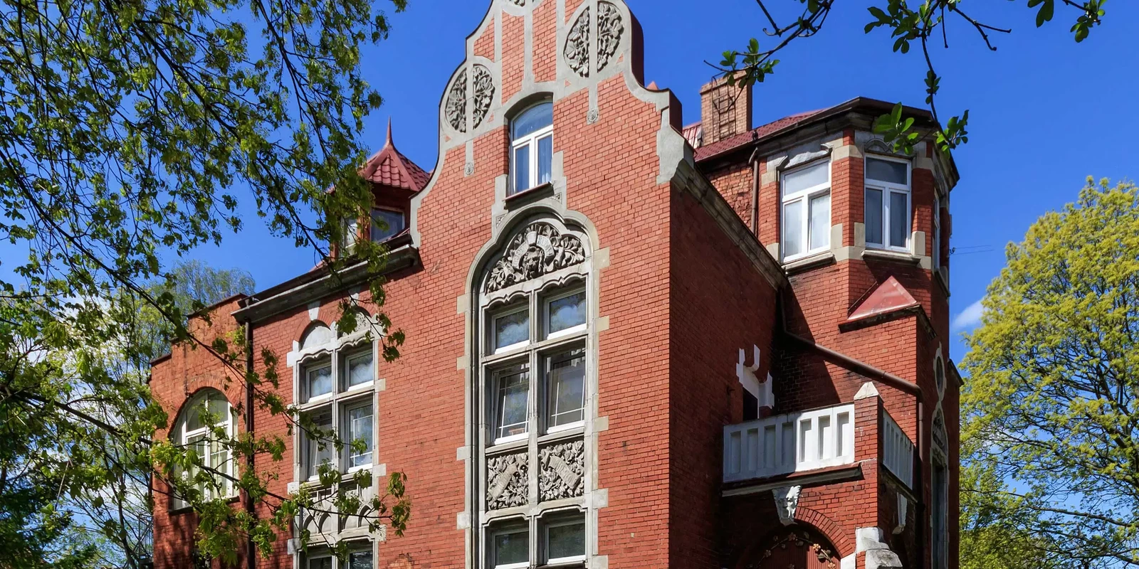 Главное изображение экскурсии - Амалиенау и Ратсхоф: очарование старинных кварталов