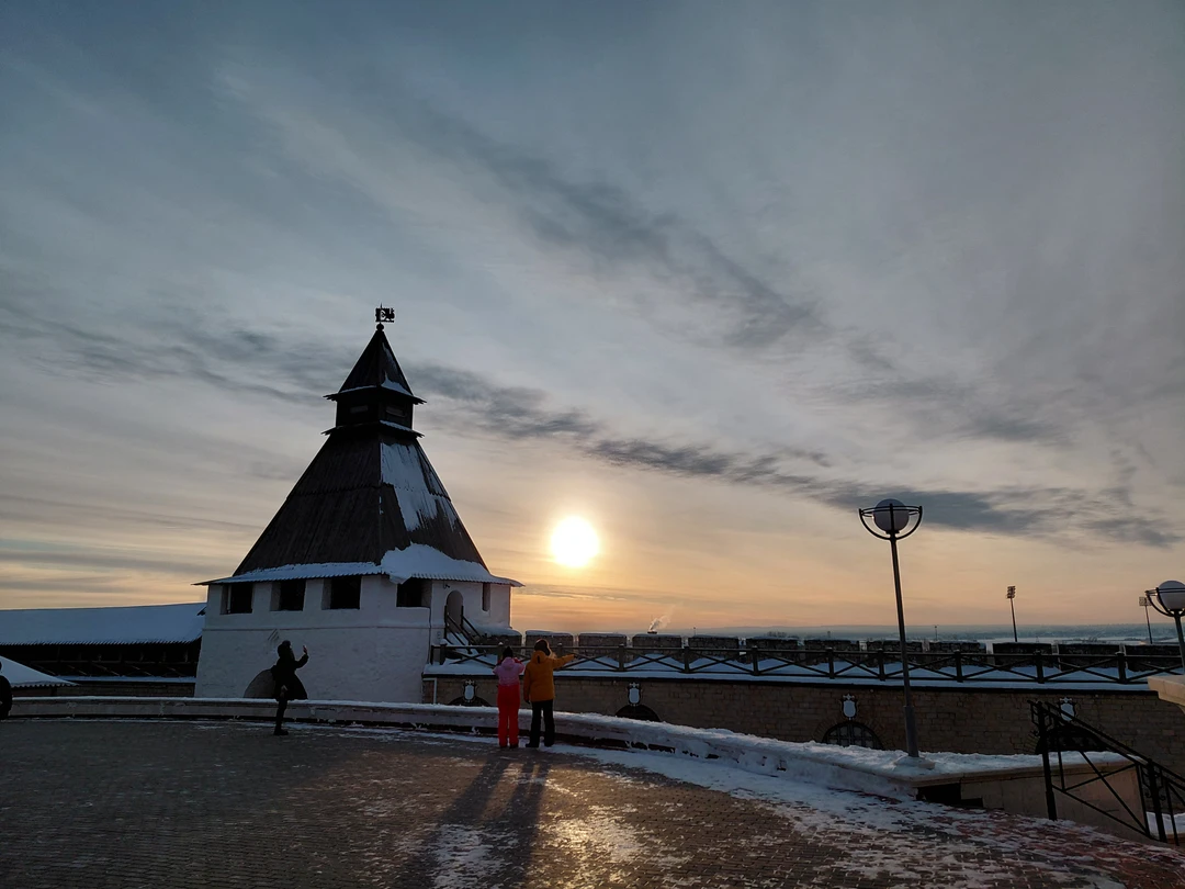 Экскурсовод прекрасный. Отлично рассказывал, показывал, отвечал на вопросы
