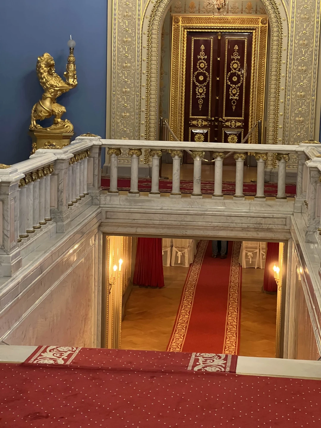 Благодарю Максима за оперативные ответы на все мои вопросы относительно экскурсии и организацию. Благодарим гида Екатерину