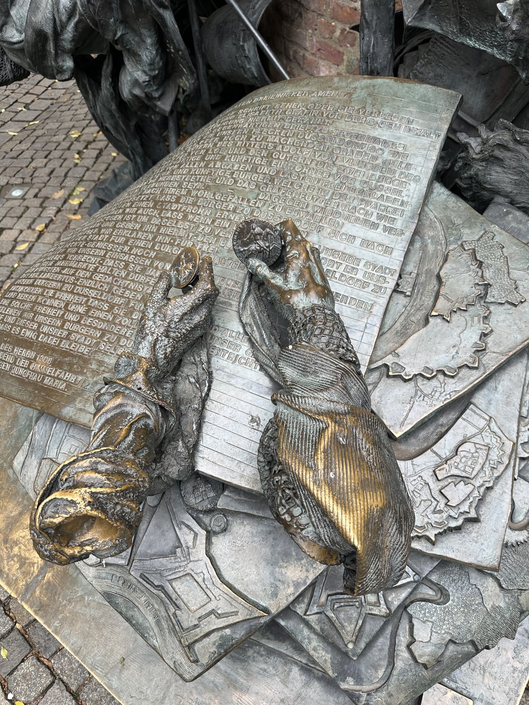 У нас была индивидуальная экскурсия с Татьяной, я и 2 детей 13 и 11 лет. Нам