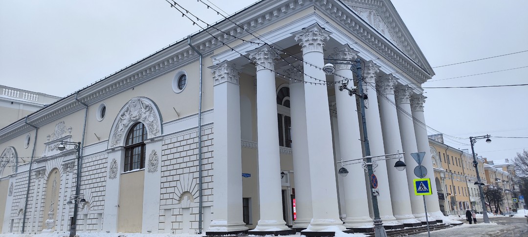 Нам очень все понравилось. Были семьёй с 2 подростками. Экскурсия насыщенная, интересная и запоминающаяся. Марина рассказывала