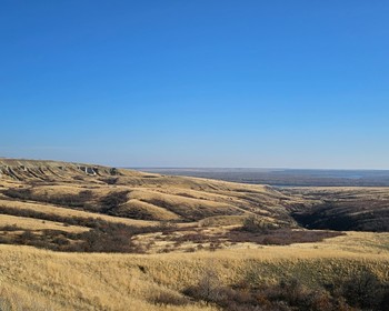 Западный берег Дона, посёлок Пятиморск, планетарий