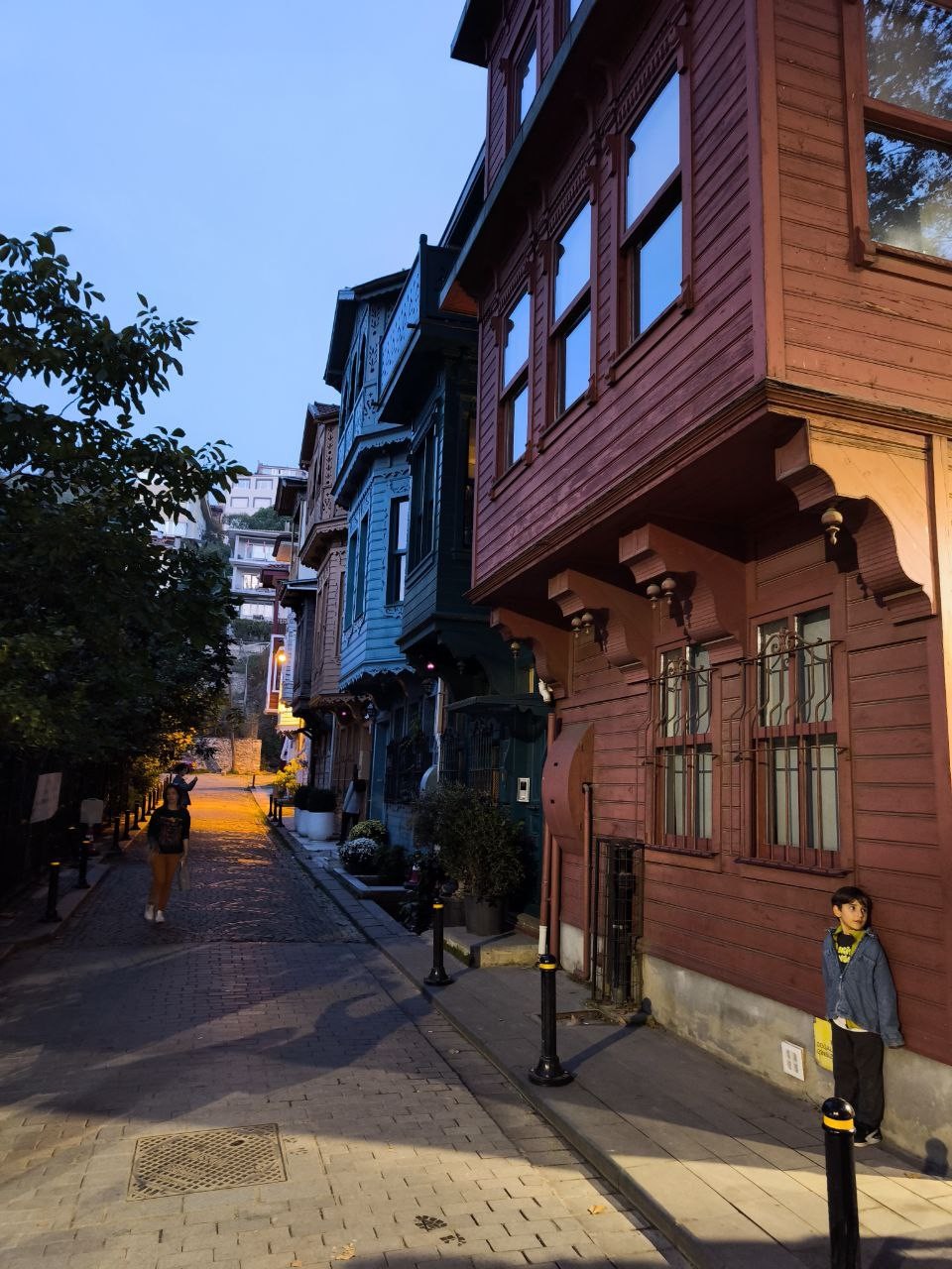 С большим удовольствием посетили экскурсию, проведенную уважаемым Омером 01 ноября 2025 года. Омер - прекрасный человек