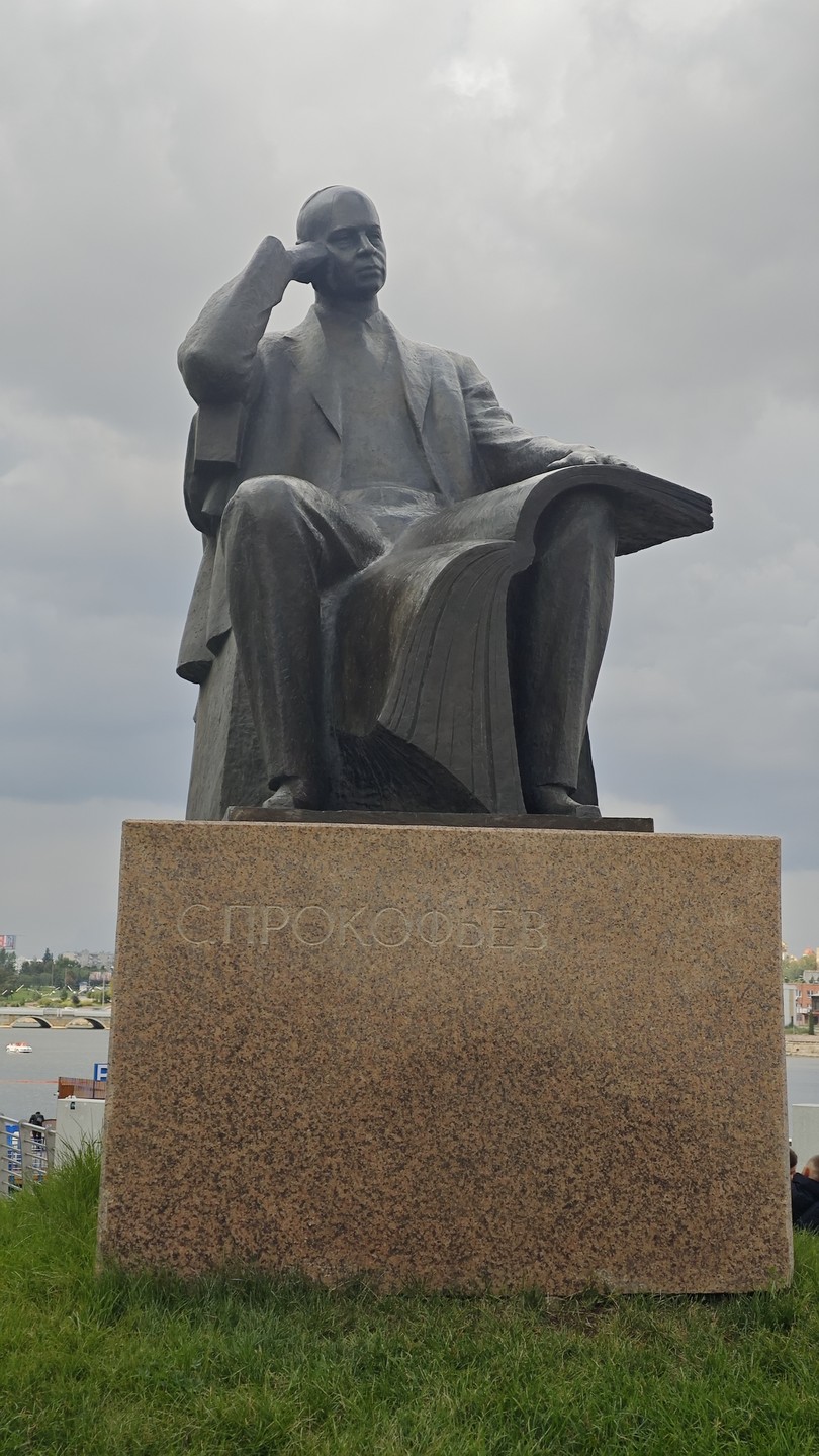 Неплохой вариант, с учётом того, что у нас было мало времени, да и выбор экскурсий в Челябинске (по крайней мере на этом ресурсе) не велик