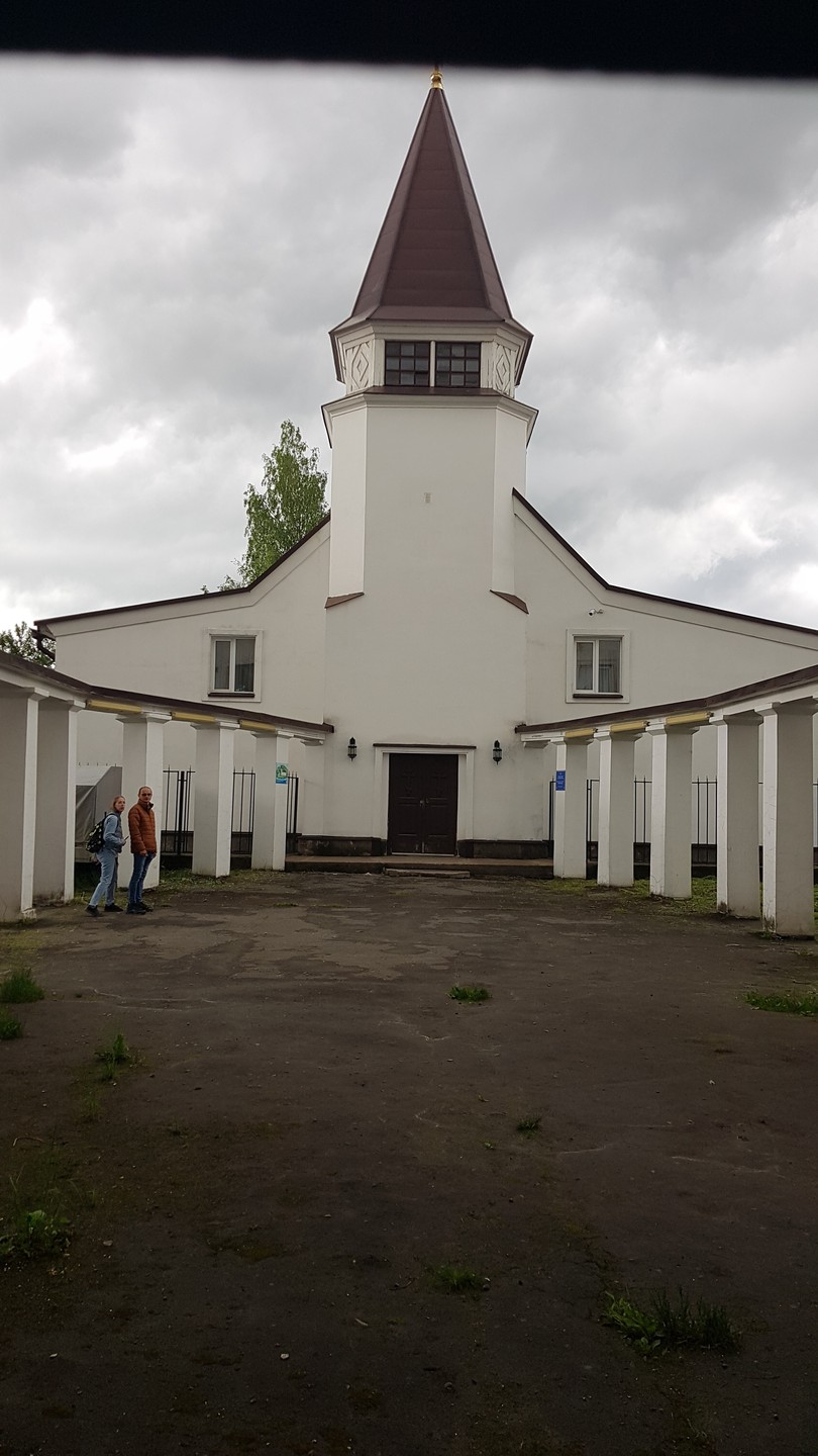 Впечатление о городе и местности, где путешествуешь, во многом зависит от экскурсовода. Во всяком случае для
