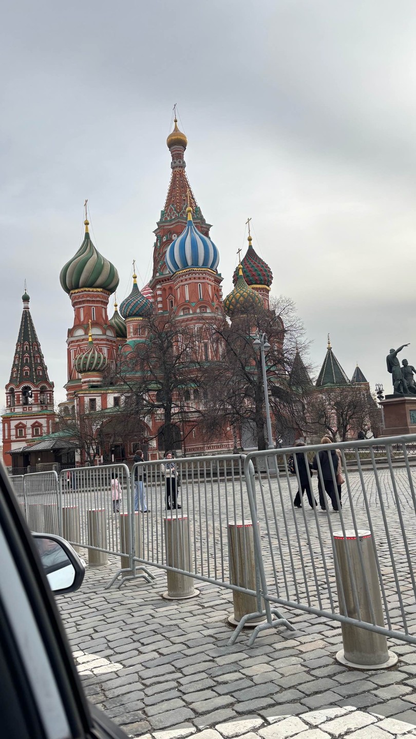 Влюбиться в Москву за один день (Виолетта)