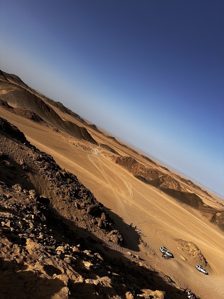 экскурсия очень насыщенная. очень впечатлило звездное небо, невероятная красота. по организации все отлично. класно провели время