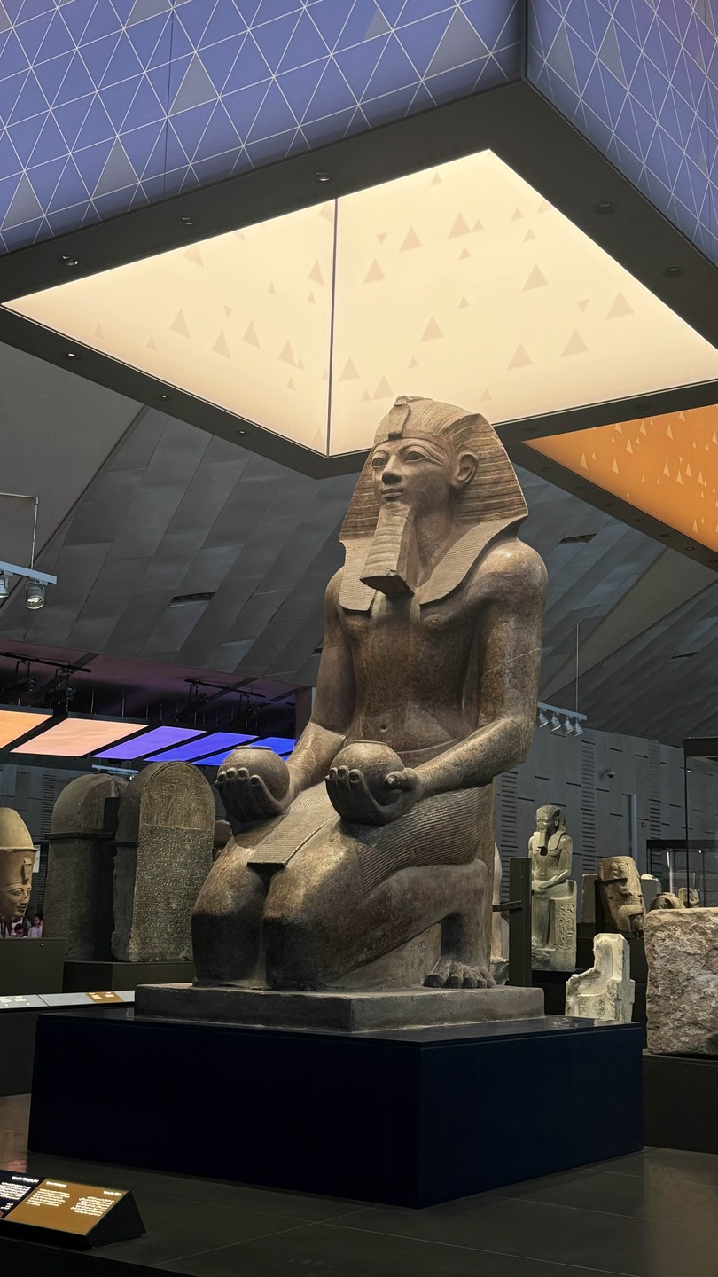 Экскурсия прошла великолепно! Экскурсовод Махмуд невероятно «клиентоориентирован», учтив и вежлив. Экскурсию ведёт спокойно, уверенно и не